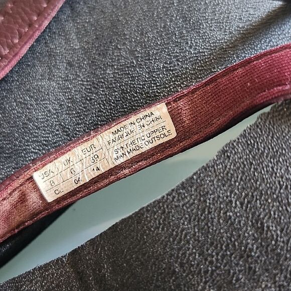 Sanuk Sandals (Two Pair) - Picture 6 of 6